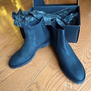 Thursday black matte legend Chelsea style boot